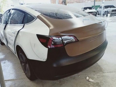 ทำสี Tesla